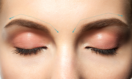 Massage quanh xương hốc mắt ph&iacute;a tr&ecirc;n